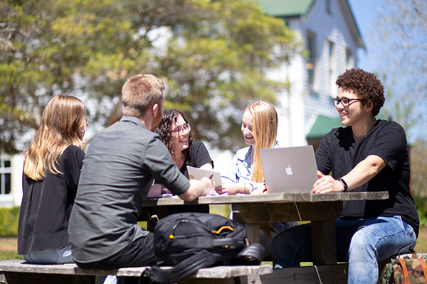 Students on Avondale’s Lake Macquarie campus